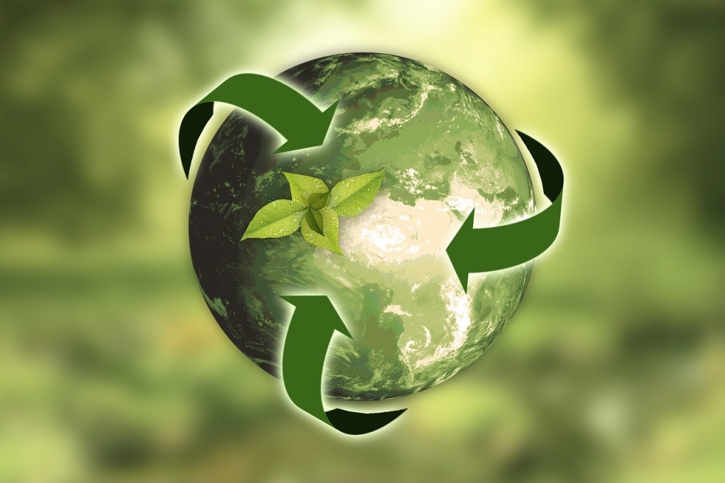 NU UITA! RECICLEAZĂ,REDU și REUTILIZEAZĂ,doar așa poți salva planeta de deșeuri.